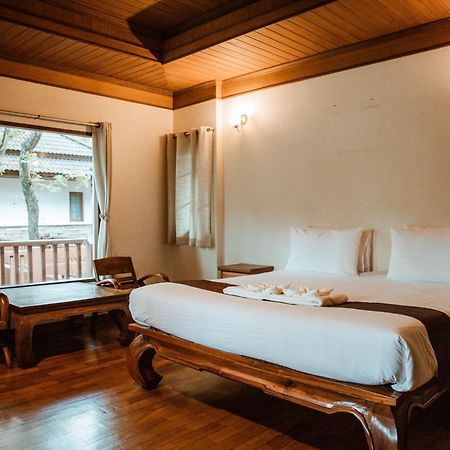 Tak Andaman Resort & Hotel Eksteriør bilde