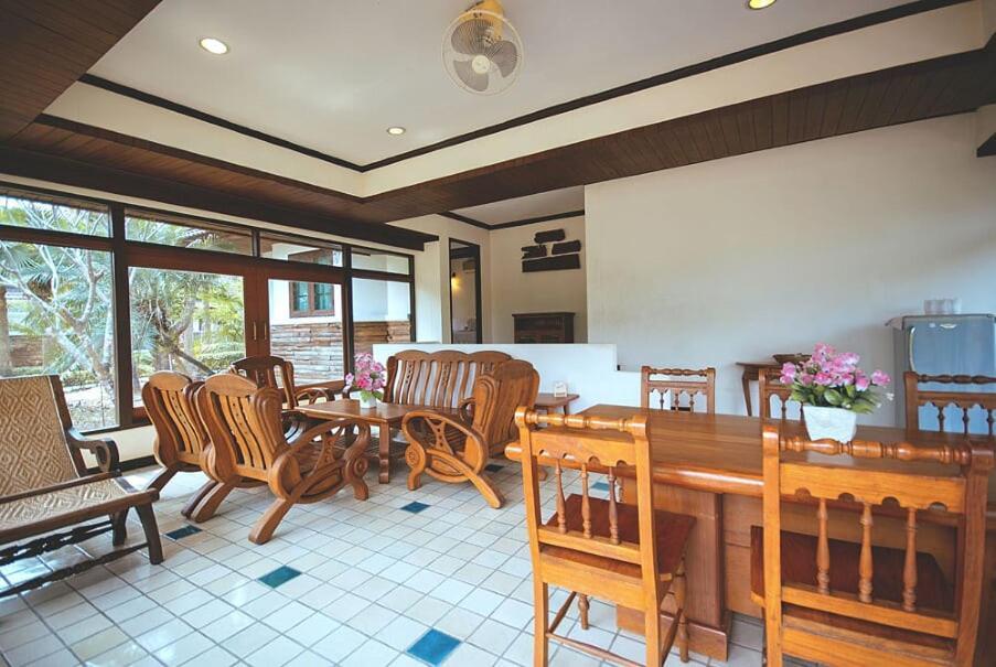Tak Andaman Resort & Hotel Eksteriør bilde