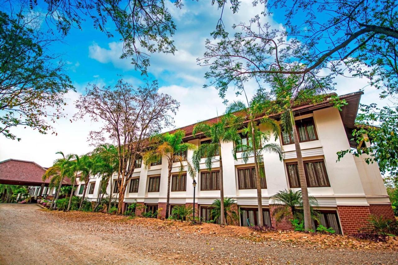 Tak Andaman Resort & Hotel Eksteriør bilde