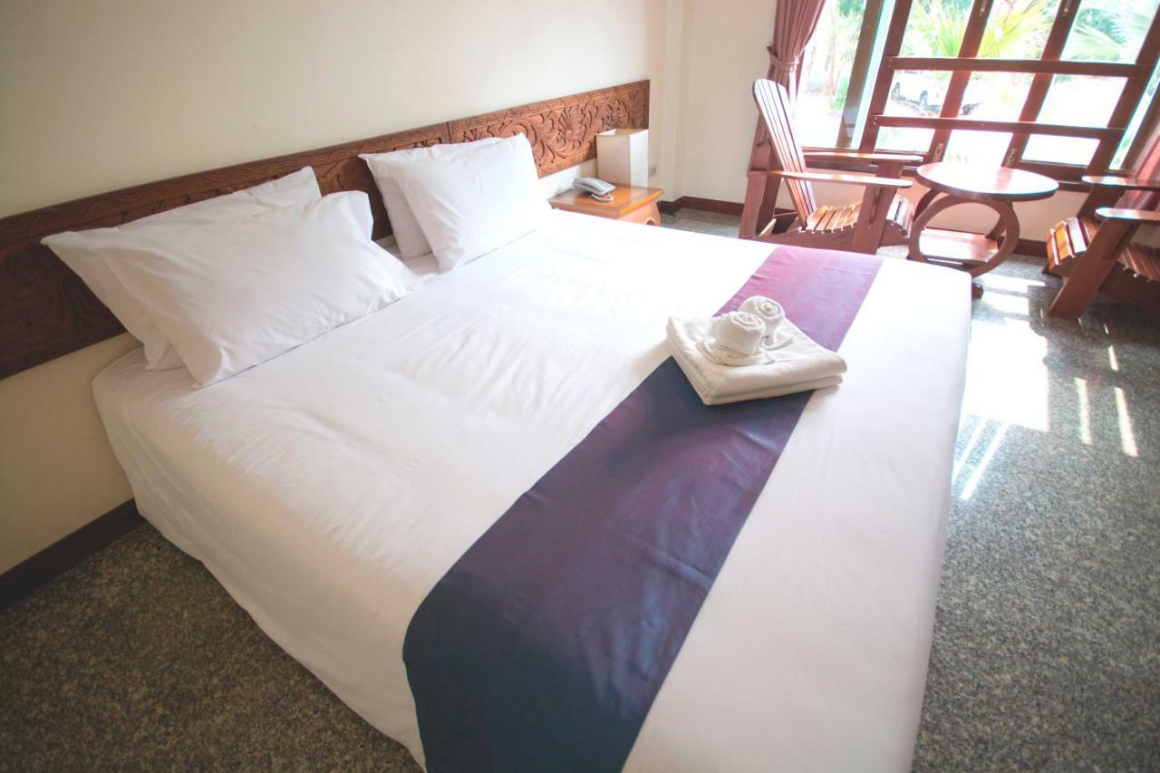 Tak Andaman Resort & Hotel Eksteriør bilde